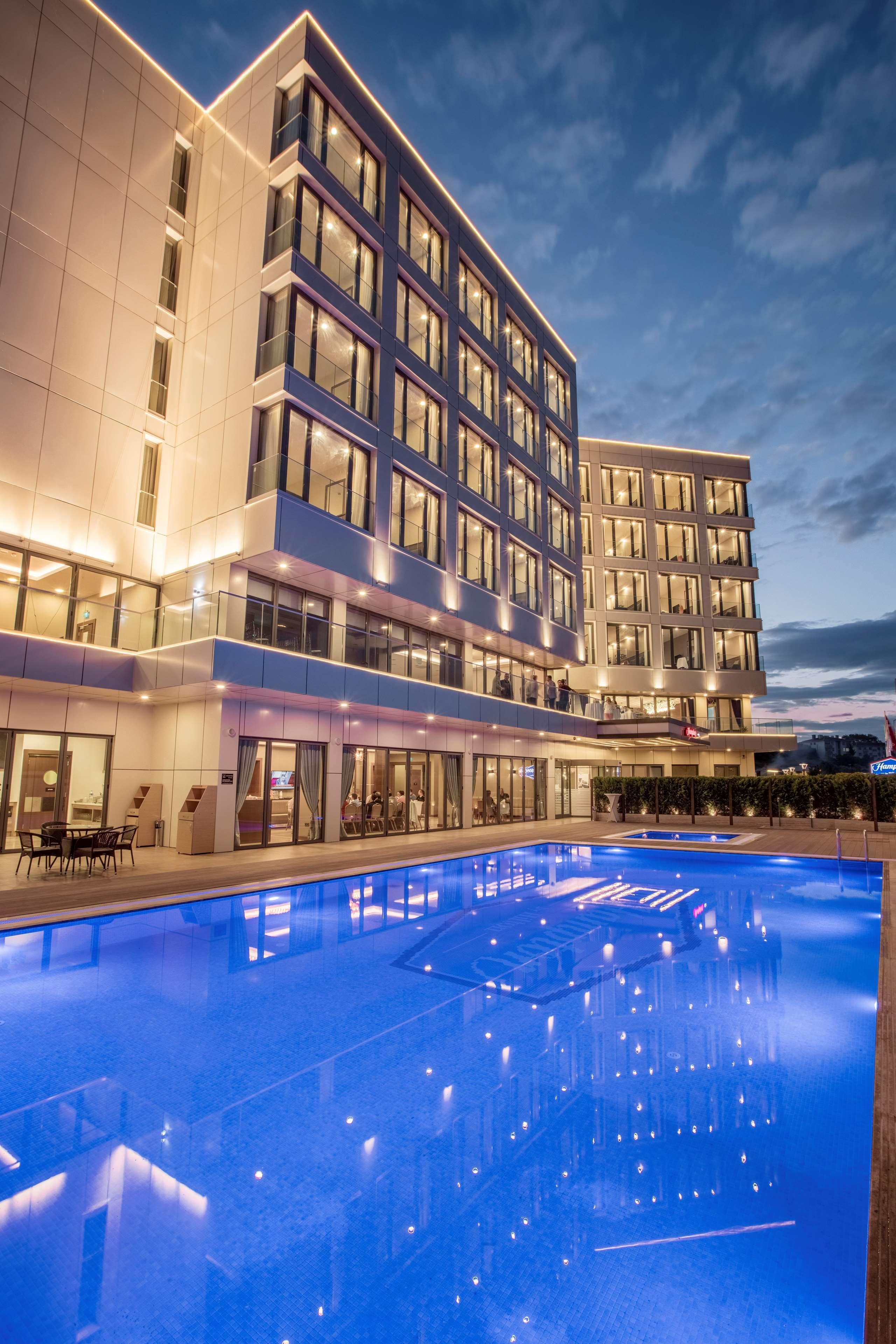 Hampton By Hilton Canakkale เกลีโบลู ภายนอก รูปภาพ