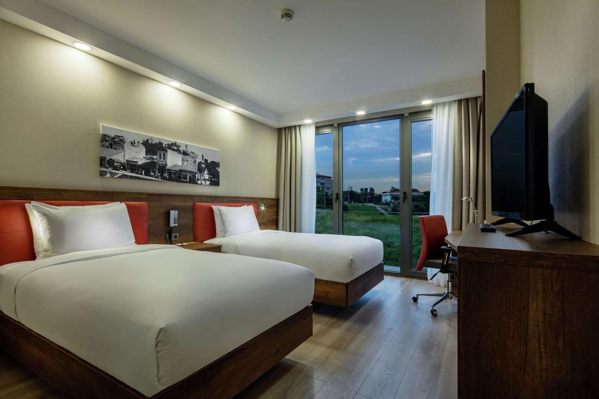 Hampton By Hilton Canakkale เกลีโบลู ภายนอก รูปภาพ